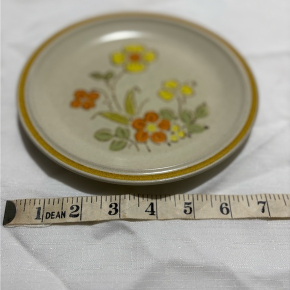 Vintage Stoneware Floral Sandwich Plate - Picture 2 of 3